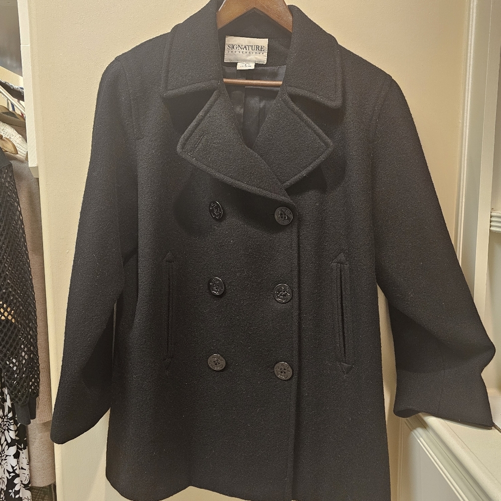 Black‎ Double-Breasted Pea Coat with Wide Lapels